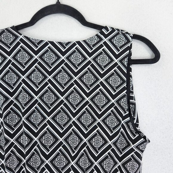 WHBM Dress Womens 6 Black White Geometric Print Sleeveless Casual V Neck - Picture 11 of 11